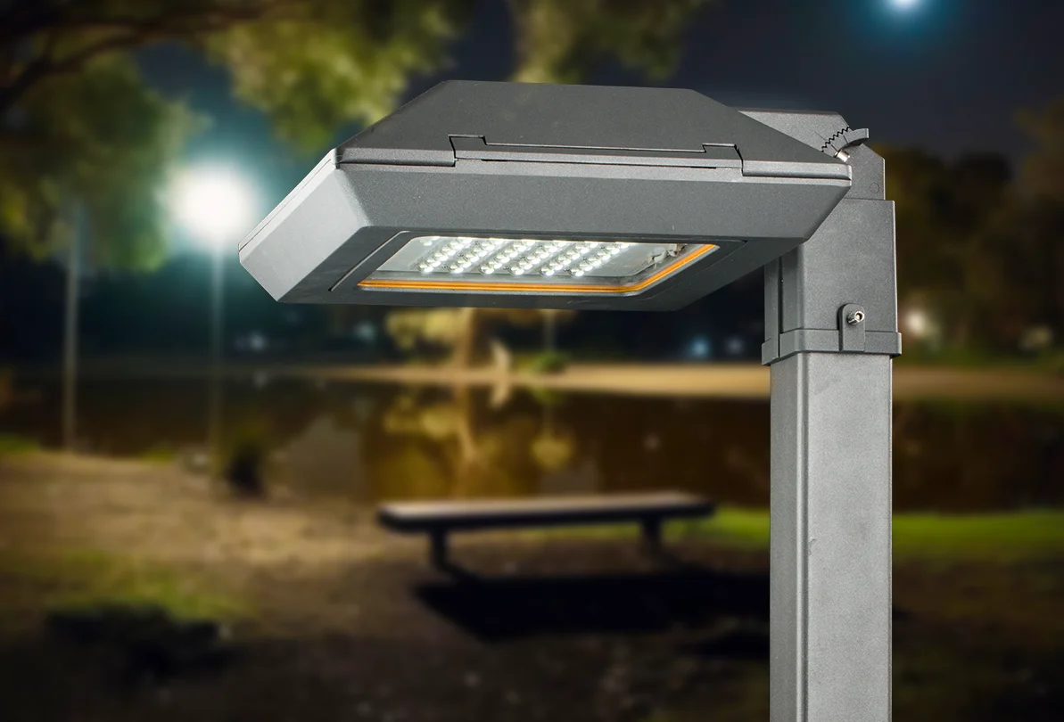 IRIS MC-LED29B Streetlight By Modern City